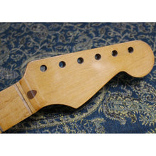 Load image into Gallery viewer, FNK-007- Aged Nitro Finish Vintage Replacement Maple Neck For 50&#39;s Stratocaster
