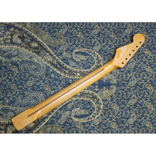 Load image into Gallery viewer, FNK-010- Aged Nitro Finish Vintage Replacement Maple Neck For 50&#39;s Stratocaster
