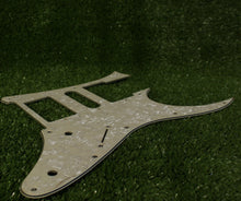 Load image into Gallery viewer, Pickguard for Ibanez Japan RG550 Jem RG HSH - Aged White Pearloid
