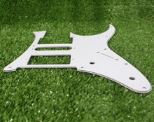 Load image into Gallery viewer, Pickguard for Ibanez Japan RG550 Jem RG HSH - White 3 Ply
