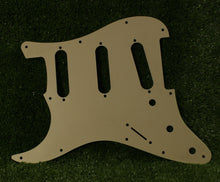 Load image into Gallery viewer, Standard Pickguard For 62 Strat For USA Mex Fender  - Vintage Cream
