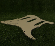 Load image into Gallery viewer, Standard Pickguard For 62 Strat For USA Mex Fender  - Vintage Cream
