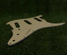 Load image into Gallery viewer, Standard Pickguard For 62 Strat For USA Mex Fender  - Vintage Cream
