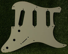 Load image into Gallery viewer, Pickguard For 50s 57 Strat For USA Mex Fender  - 1 Ply Parchment 2mm
