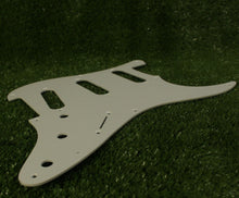 Load image into Gallery viewer, Pickguard For 50s 57 Strat For USA Mex Fender  - 1 Ply Parchment 2mm
