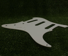 Load image into Gallery viewer, Pickguard For 50s 57 Strat For USA Mex Fender  - 1 Ply White 2mm
