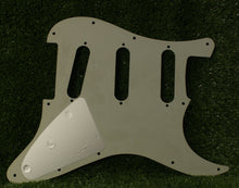 Load image into Gallery viewer, Pickguard For Lefty 64 Strat For Left Handed USA Fender - Parchment
