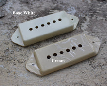 Load image into Gallery viewer, Montreux Guitars Vintage Bone White Dog Ear P90 Pickup Cover 50mm
