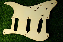 Load image into Gallery viewer, Aged 54-58  Pickguard For Fender Strat 8 Holes 1 Ply -  Aged White AG01
