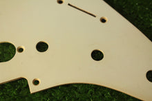 Load image into Gallery viewer, Aged 54-58  Pickguard For Fender Strat 8 Holes 1 Ply -  Aged White AG01
