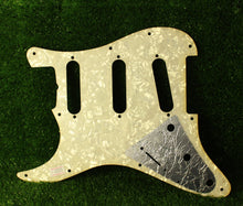 Load image into Gallery viewer, Aged 68 69 Pickguard Pearloid Back For Strat AGP55 - Aged White Pro Relic
