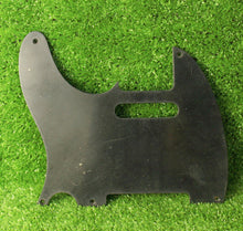 Load image into Gallery viewer, Aged Lefty Black 1 Ply Pickguard For 50s Telecaster  -  AGP062
