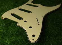 Load image into Gallery viewer, Aged 57 59 Pickguard For Fender Strat Wide Bevel 8 Holes Parchment White - AGP29
