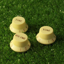 Load image into Gallery viewer, Cream Ivory 4 Spokes Knobs &amp; Pickup Covers Set For Strat
