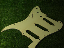 Load image into Gallery viewer, Aged 62 Pickguard For USA Strat Mint Green 3 Ply Medium AGP15-102
