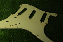 Load image into Gallery viewer, Aged 62 Pickguard For USA Strat Mint Green 3 Ply Medium AGP15-102
