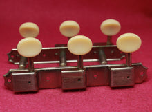 Load image into Gallery viewer, Aged Kluson Tuners For Gibson Les Paul Junior ES125, 3 on Plate Nickel
