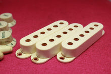 Load image into Gallery viewer, Aged Parchment White Pickup Covers Knobs Tip Set For Stratocaster PP176
