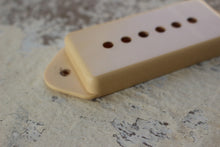 Load image into Gallery viewer, Aged P90 Dogear Pickup Cover Cream 50 mm
