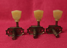 Load image into Gallery viewer, Aged Kluson Tuners w/ Clone Tuner Tip For 58 59 60 Les Paul ES335 Gibson Burst
