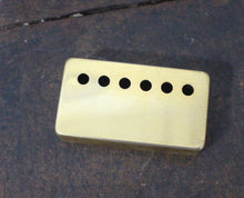 Load image into Gallery viewer, Montreux Guitars Time Machine PAF Humbucker Cover- Aged Gold
