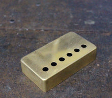 Load image into Gallery viewer, Montreux Guitars Time Machine PAF Humbucker Cover- Aged Gold
