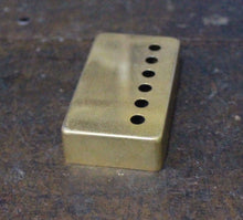 Load image into Gallery viewer, Montreux Guitars Time Machine PAF Humbucker Cover- Aged Gold
