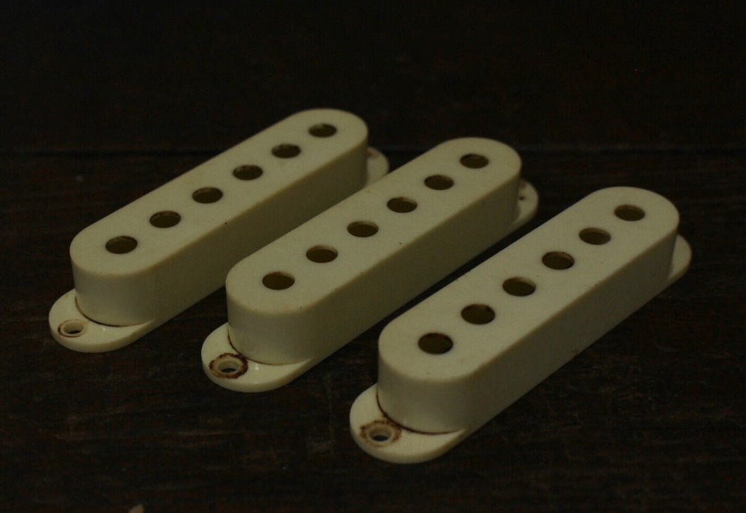 Aged Pickup Covers Set For Stratocaster - Ivory P06