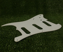 Load image into Gallery viewer, Pickguard For 50s 57 Strat For USA Mex Fender  - 1 Ply White 1.6mm
