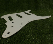 Load image into Gallery viewer, Pickguard For 50s 57 Strat For USA Mex Fender  - 1 Ply White 1.6mm
