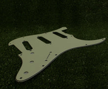 Load image into Gallery viewer, Standard Pickguard For 62 Strat For USA Mex Fender  - Mint Green
