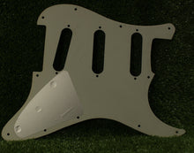 Load image into Gallery viewer, Standard Lefty Pickguard For 62 Strat For USA Mex Fender  - Parchment 3 Ply
