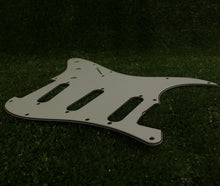 Load image into Gallery viewer, Standard Lefty Pickguard For 62 Strat For USA Mex Fender  - Parchment 3 Ply
