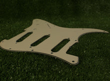 Load image into Gallery viewer, Pickguard For Lefty 64 Strat For Left Handed USA Fender - Cream
