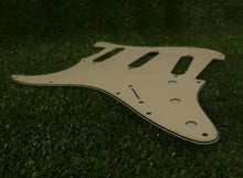 Load image into Gallery viewer, Pickguard For Lefty 64 Strat For Left Handed USA Fender - Cream
