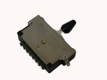 Load image into Gallery viewer, YM-30 Japan 3 Way Guitar Covered Switch For Ibanez Fender Metric Size
