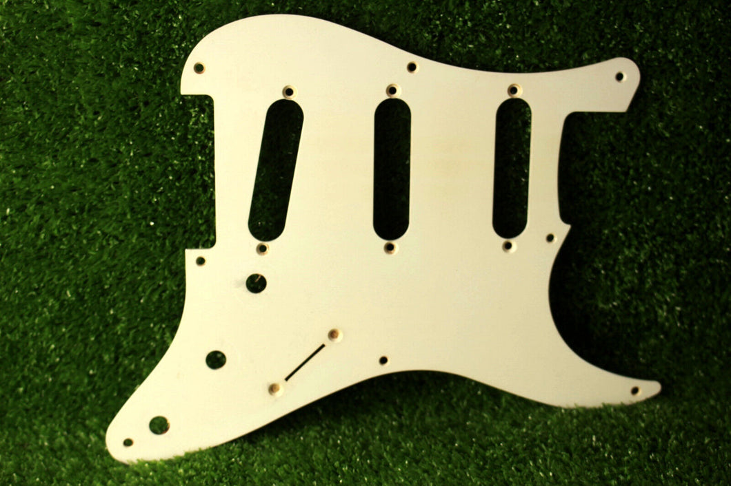 Aged Montreux 54-58  Pickguard For Fender Strat 8 Holes 1 Ply -  White AG04 2mm