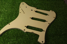 Load image into Gallery viewer, Aged 68 69 Pickguard Pearloid Back For Strat AGP108 - Vintage Cream
