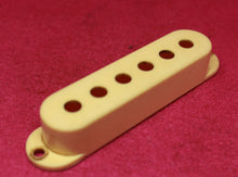 Load image into Gallery viewer, Aged Ivory  Pickup Covers Knobs Tip Set For Stratocaster PP174
