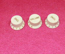 Load image into Gallery viewer, 1954 Fender Stratocaster Polystyrene Bakelite Knobs Set C
