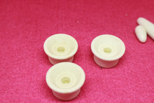 Load image into Gallery viewer, 1954 Fender Stratocaster Polystyrene Bakelite Knobs Set C
