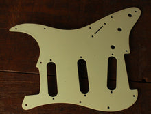 Load image into Gallery viewer, Celluloid Pickguard Real Nitrate 3 Ply For Lefty 64 Stratocaster
