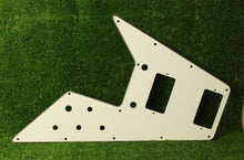 Load image into Gallery viewer, Flying V 70s Reissue Pickguard For Gibson Guitars - White 3 Ply
