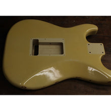 Load image into Gallery viewer, BDAG-007 - Aged 60s Stratocaster Body  - Olympic White
