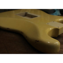 Load image into Gallery viewer, BDAG-007 - Aged 60s Stratocaster Body  - Olympic White
