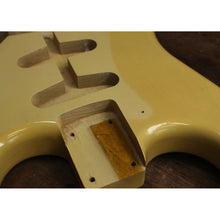 Load image into Gallery viewer, BDAG-010 - Aged 60s Stratocaster Body  - Olympic White
