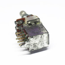 Load image into Gallery viewer, GE-C001 - B-Stock Alpha Metric Potentiometer with Push Pull Switch - A250K
